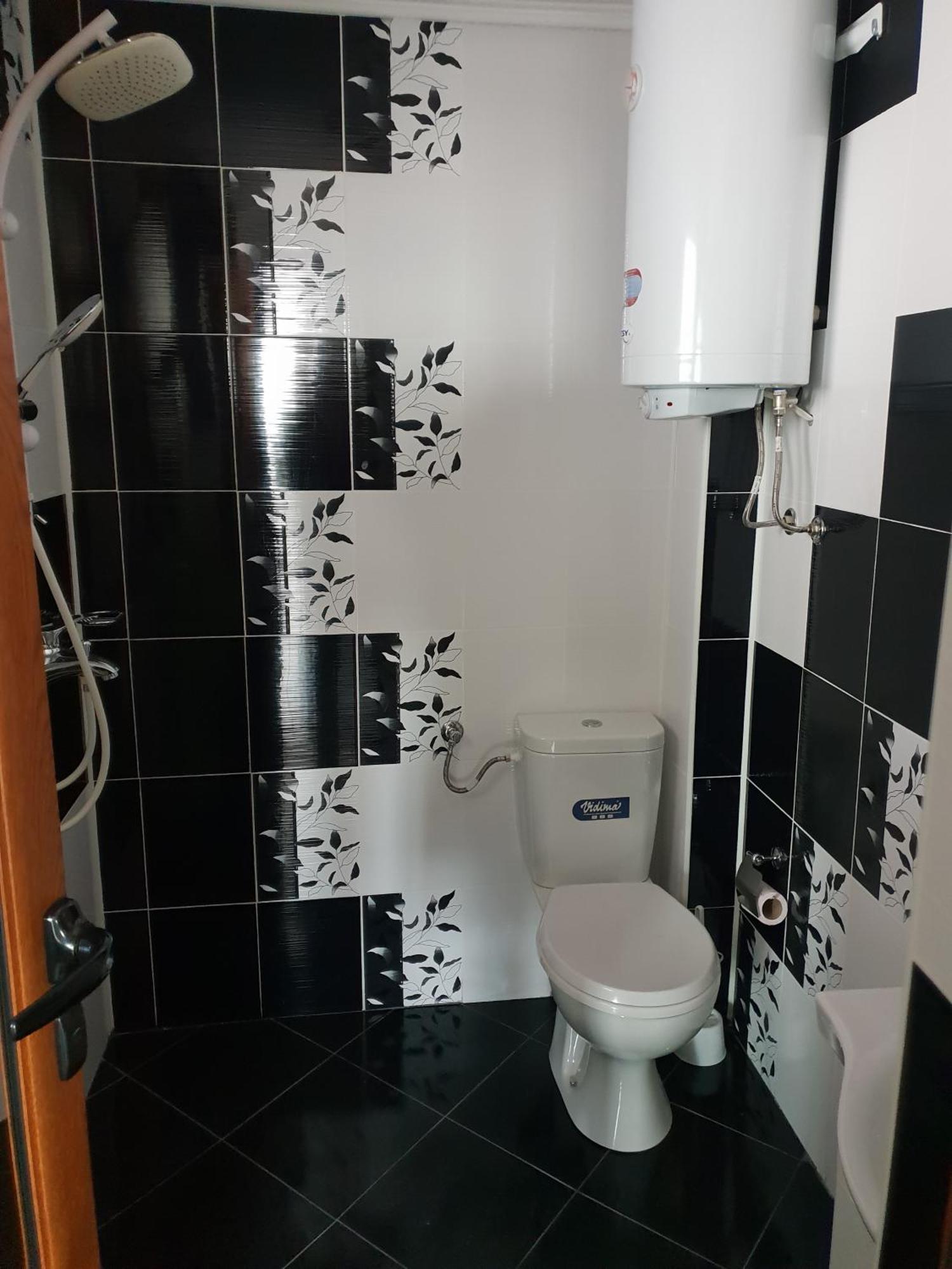 Black And White Apartment Karlovo Extérieur photo
